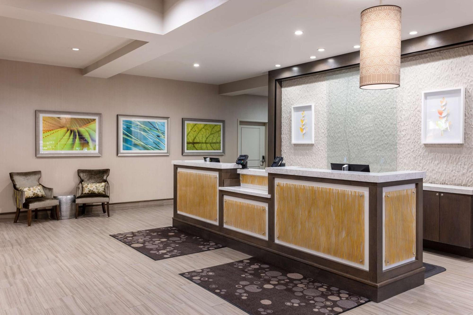 Hotel Hilton Garden Lenox 3*